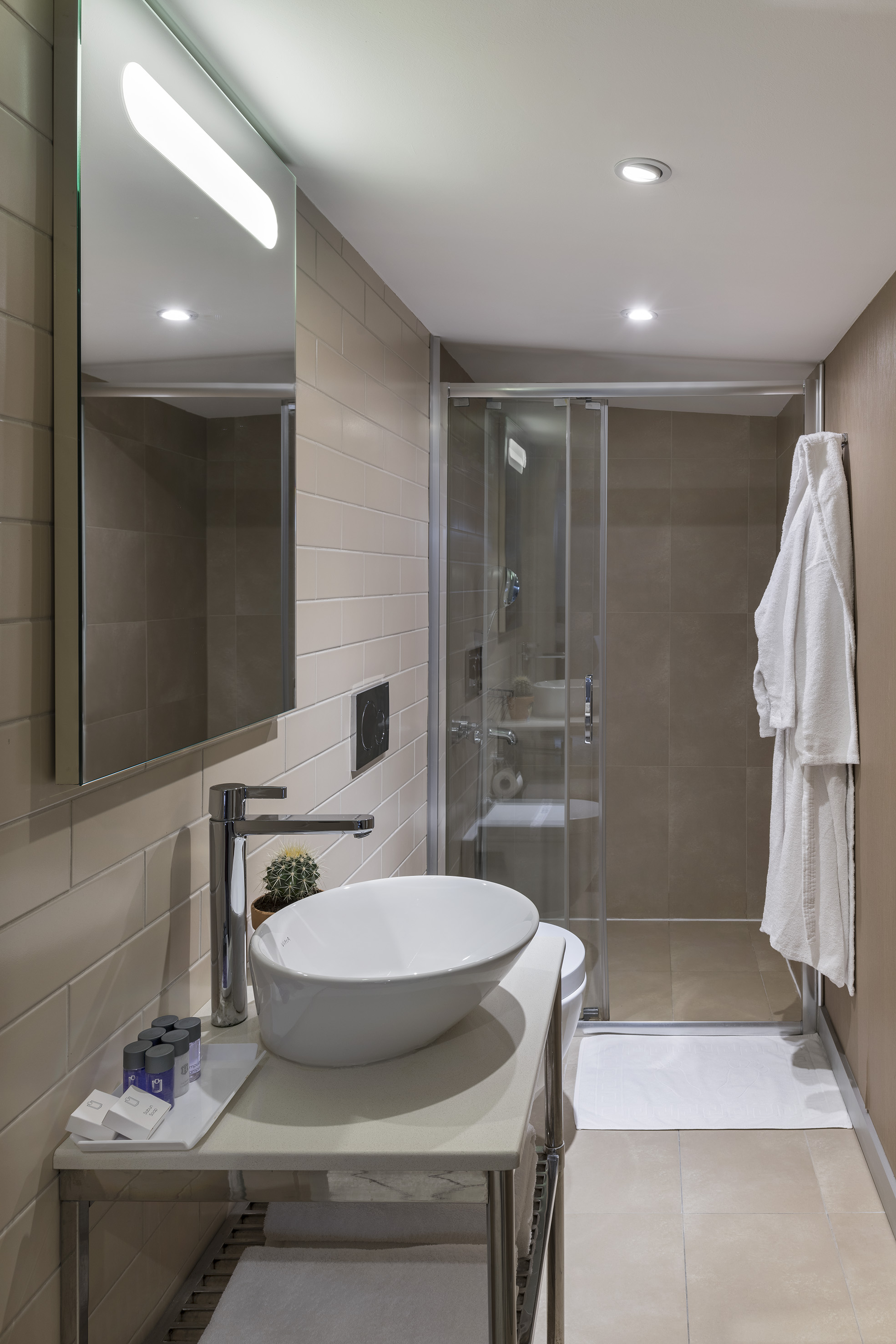 EXE.ODA BANYO